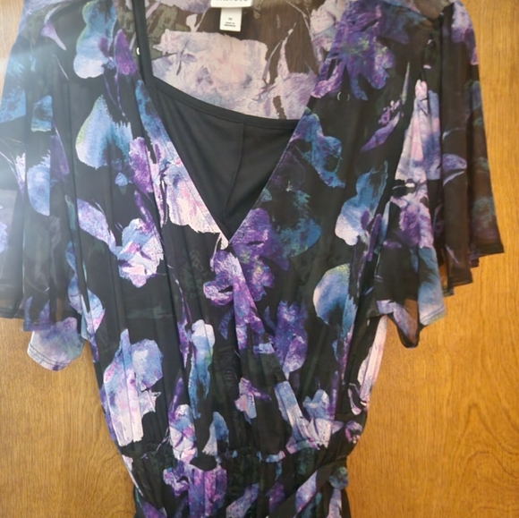 Dress - Picture 2 of 3